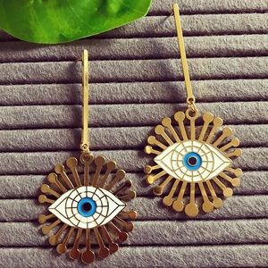Lucky eye earrings